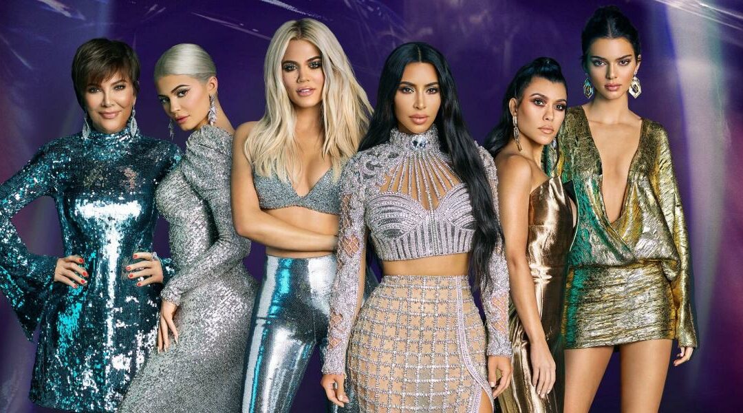 ‘The Kardashians’ ‘Dream Team’ Show Lots of Skin and PDA in New Season 2 Teaser: ‘Moms Will Play’