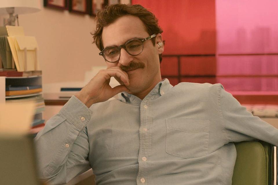 Joaquin Phoenix Was “Losing It,” According To Scarlett Johansson, As She Recorded The Voiceover For “Her” Sex Scene