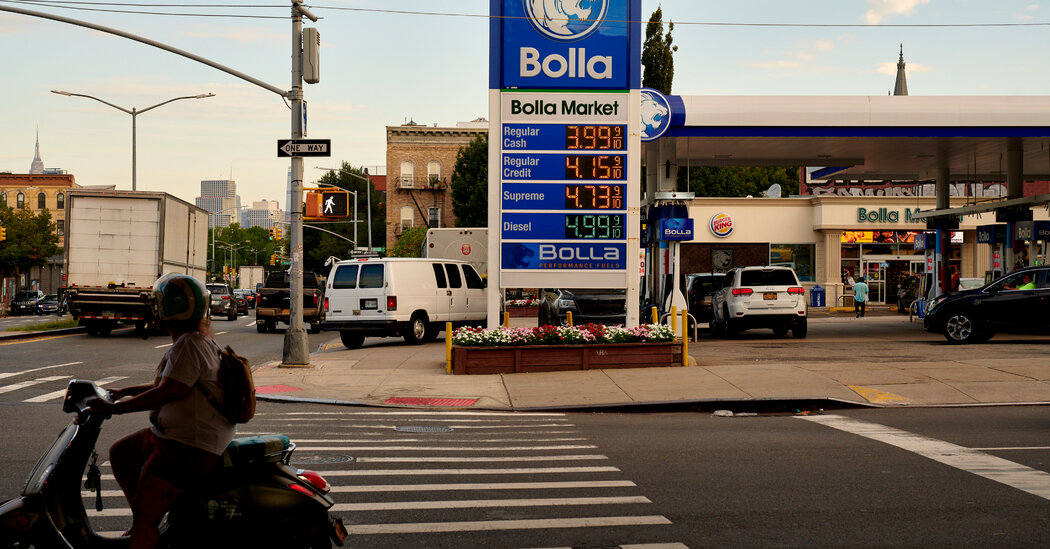 U.S. Retail Gasoline Prices Are Still Declining