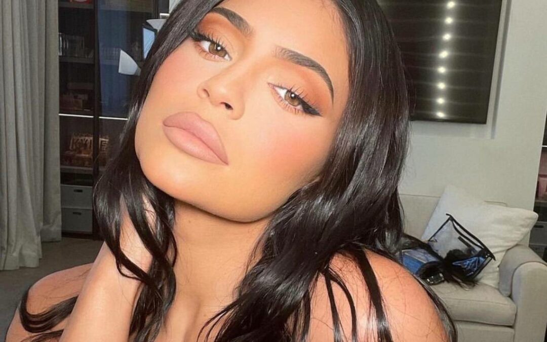 Kylie Jenner, Who Recently Got Married, Was Criticized For “Trying Too Hard” In Her Bikini Pictures