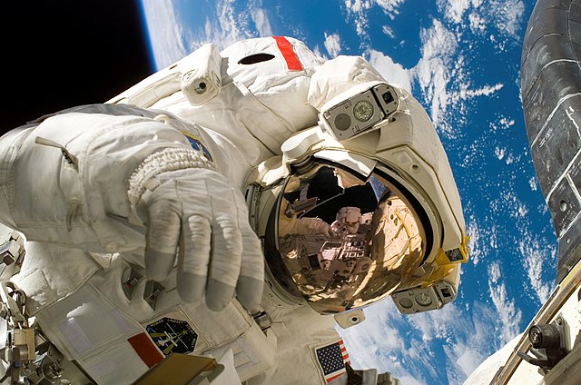 3 Lessons IT Leaders Can Learn From Astronauts About Digital Transformation