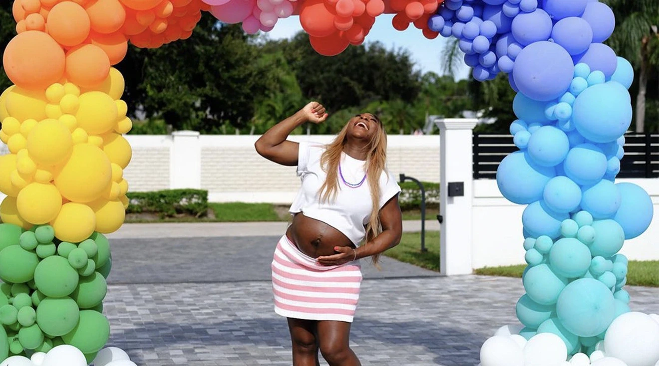 It’s A Female! Serena Williams And Alexis Ohanian Use A Drone Display To Reveal Their Gender