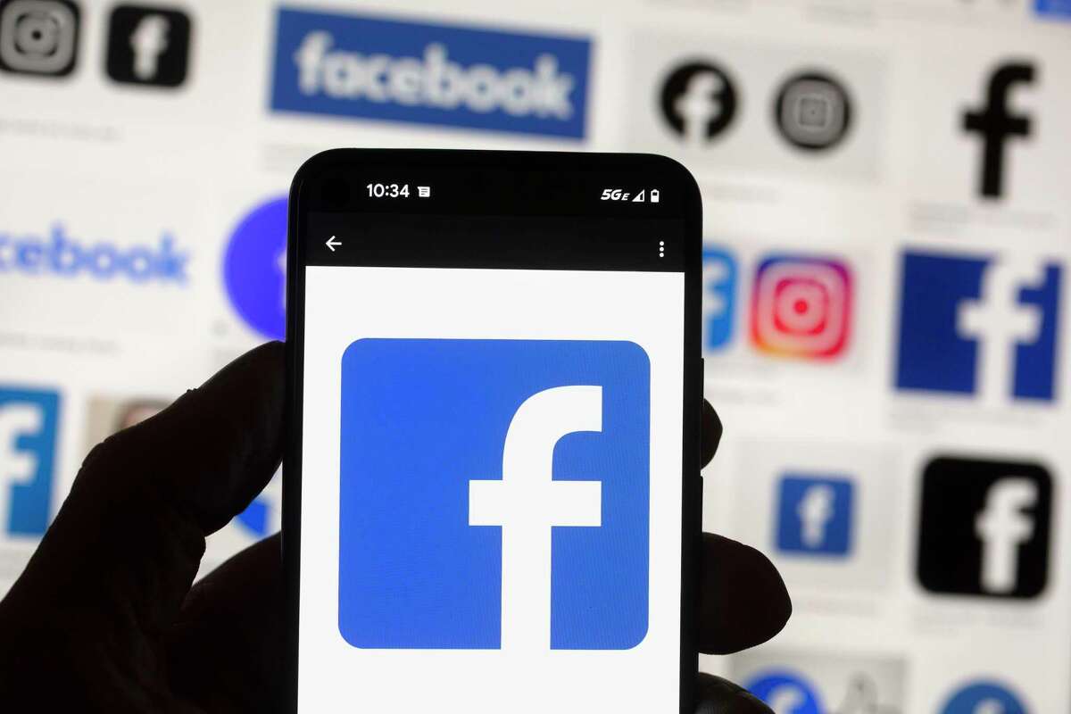 Facebook And Instagram Are Pursuing Ad-Free Streaming ServicesS