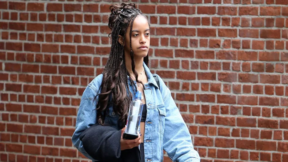 Malia Obama Takes A Smoke Break In Los Angeles, Only Weeks After Her Sister Sasha Was Seen Smoking A Cigarette