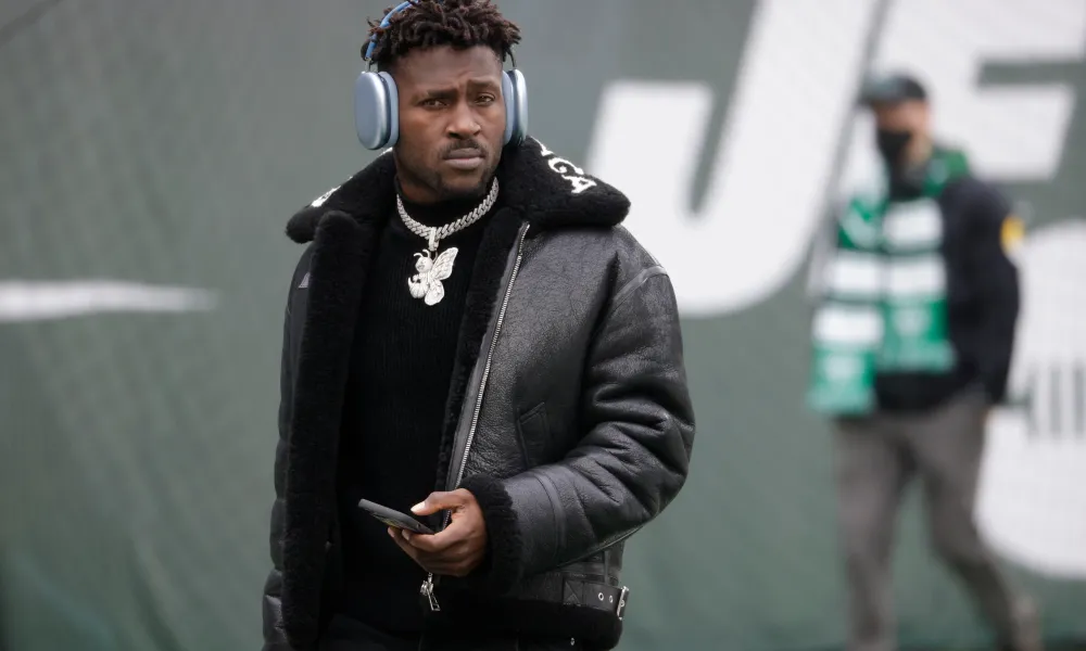 Antonio Brown Responds To Diddy Situation With NSFW Joke