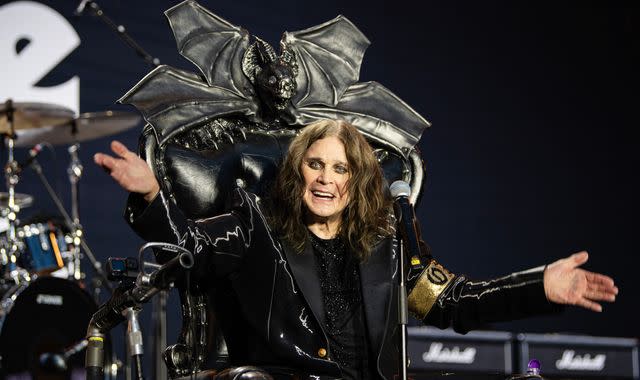 Ozzy Osbourne Says Farewell And Plays His Final Gig With Black Sabbath To A Local Crowd Of 40,000